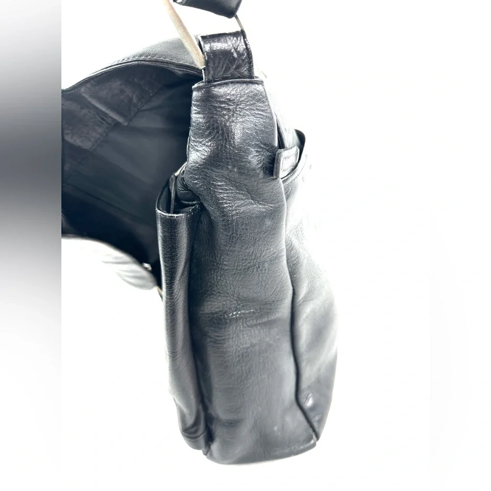 latico Black Leather Medium Messenger Bag Snap Flap Office Travel Commute